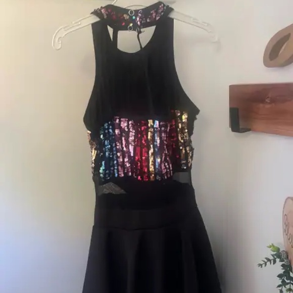 Dance Costume - Picture 2 of 2